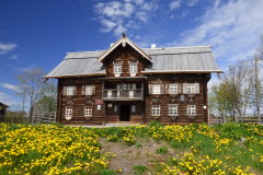 Šeltozero, dům z 19. století v obci částeně  obývané etnikem Vepsů